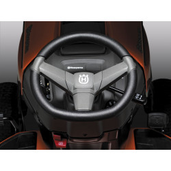 Ergonomic steering wheel
Comfortable steering wheel, angled for optimal driver’s position.